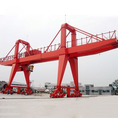 รถเข็นไฟฟ้าสำหรับงานหนัก 200 Ton Gantry Crane Mobile Gantry Crane 30M Lifting